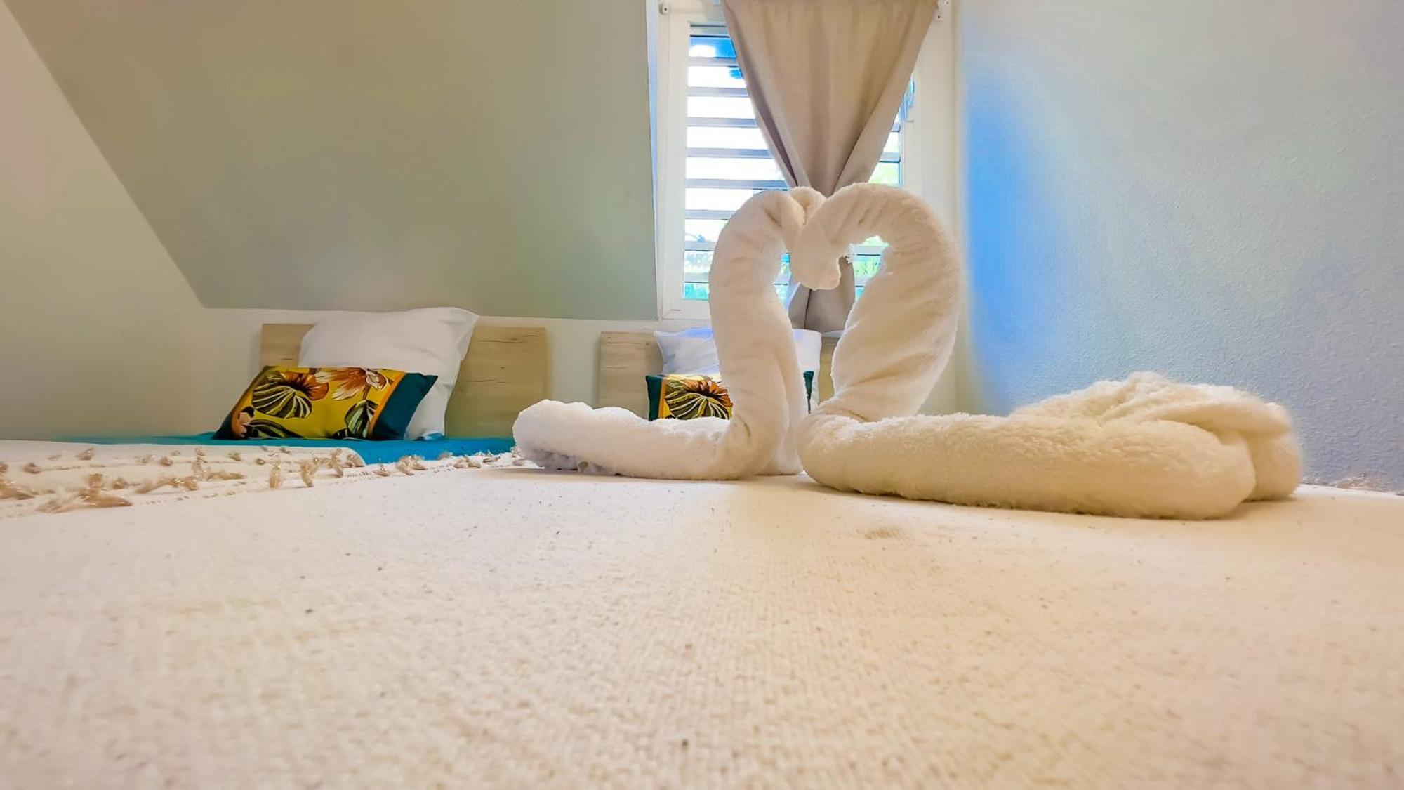 Magnifique Appartement Fleurs Caraibes - 6 Personnes En Residence Avec Piscine Privee - Sainte Anne Zewnętrze zdjęcie